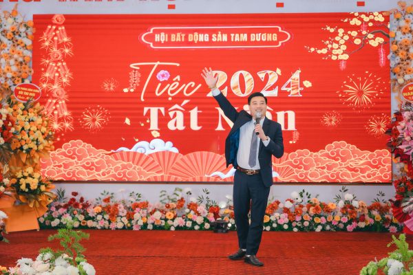 Ông ĐInh Sơn Thuỷ chủ tịch tập đoàn Pronova Group đã có bài phát biểu về thị trường bất động sản 2025