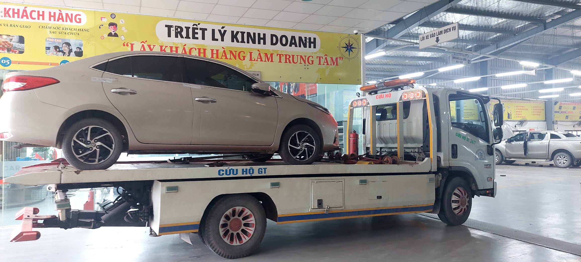 Pro Car hỗ trợ cứu hộ xe ô tô cho khách hàng bị ngập nước tại Thái Nguyên